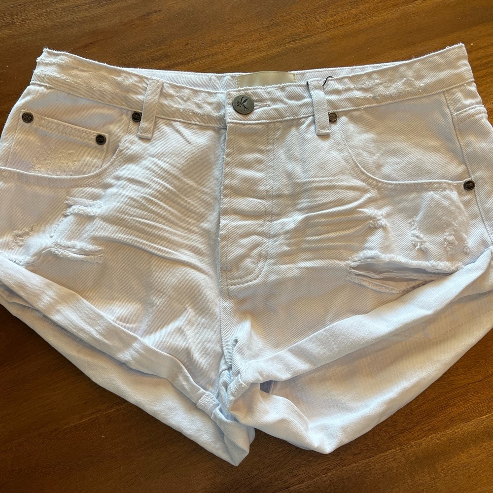 NWT One Teaspoon white shorts